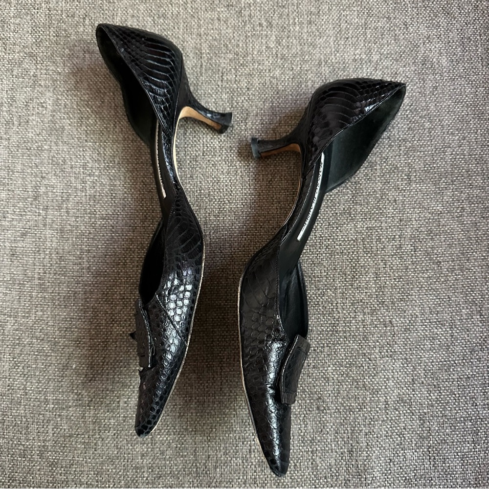 Vintage Manolo Blahnik python heels - Picture 3 of 5